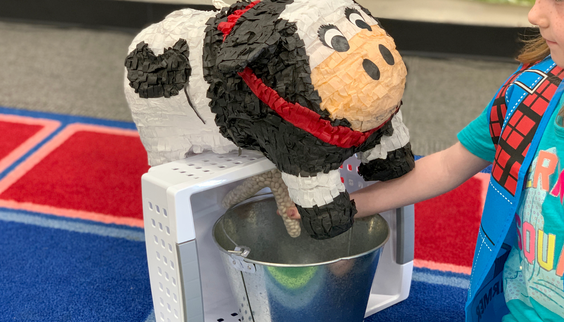 Farm-Dramatic-Play-Cow-Milking