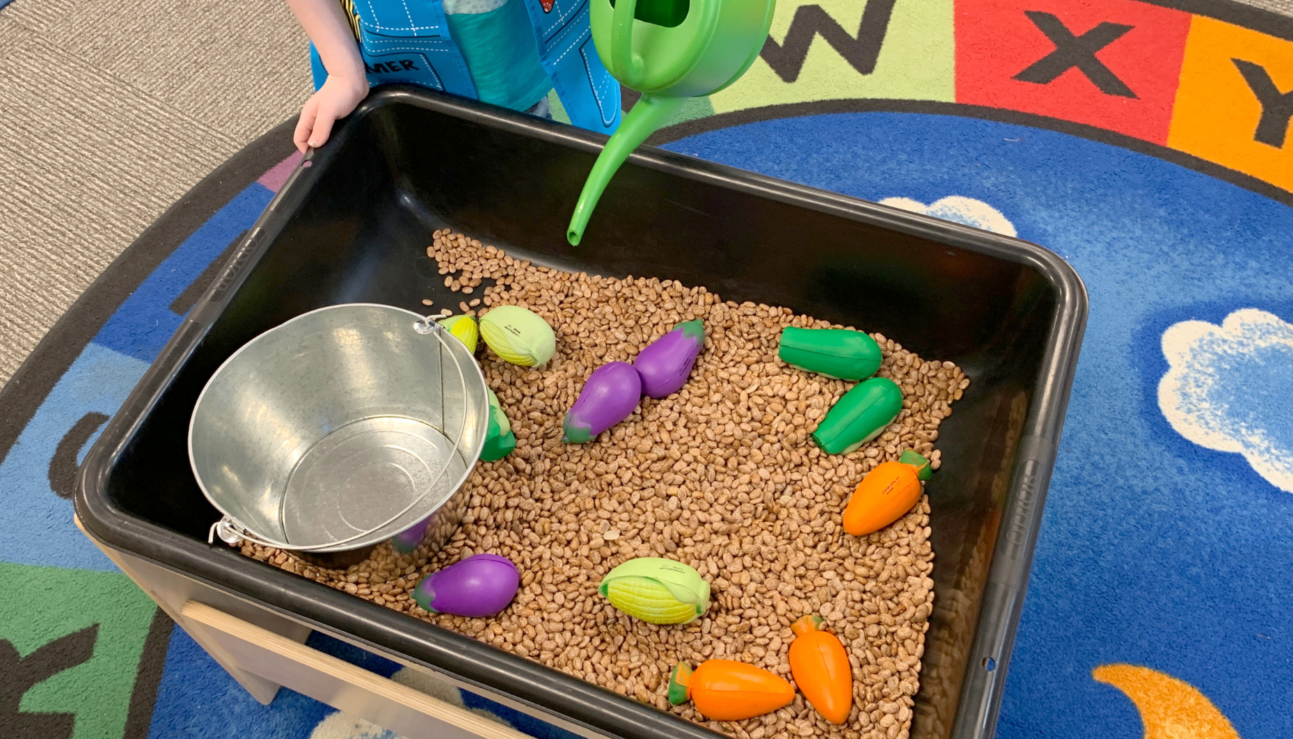 Farm-Dramatic-Play-Garden