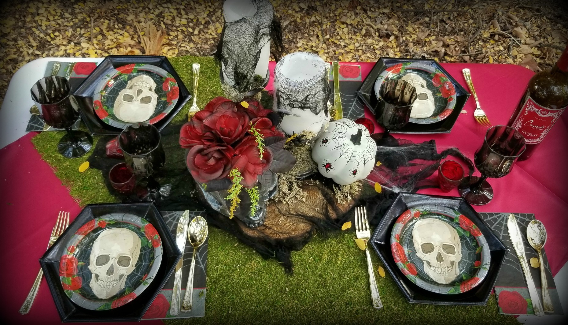 haunted forest halloween table setting Haunted Forest Halloween Table Setting