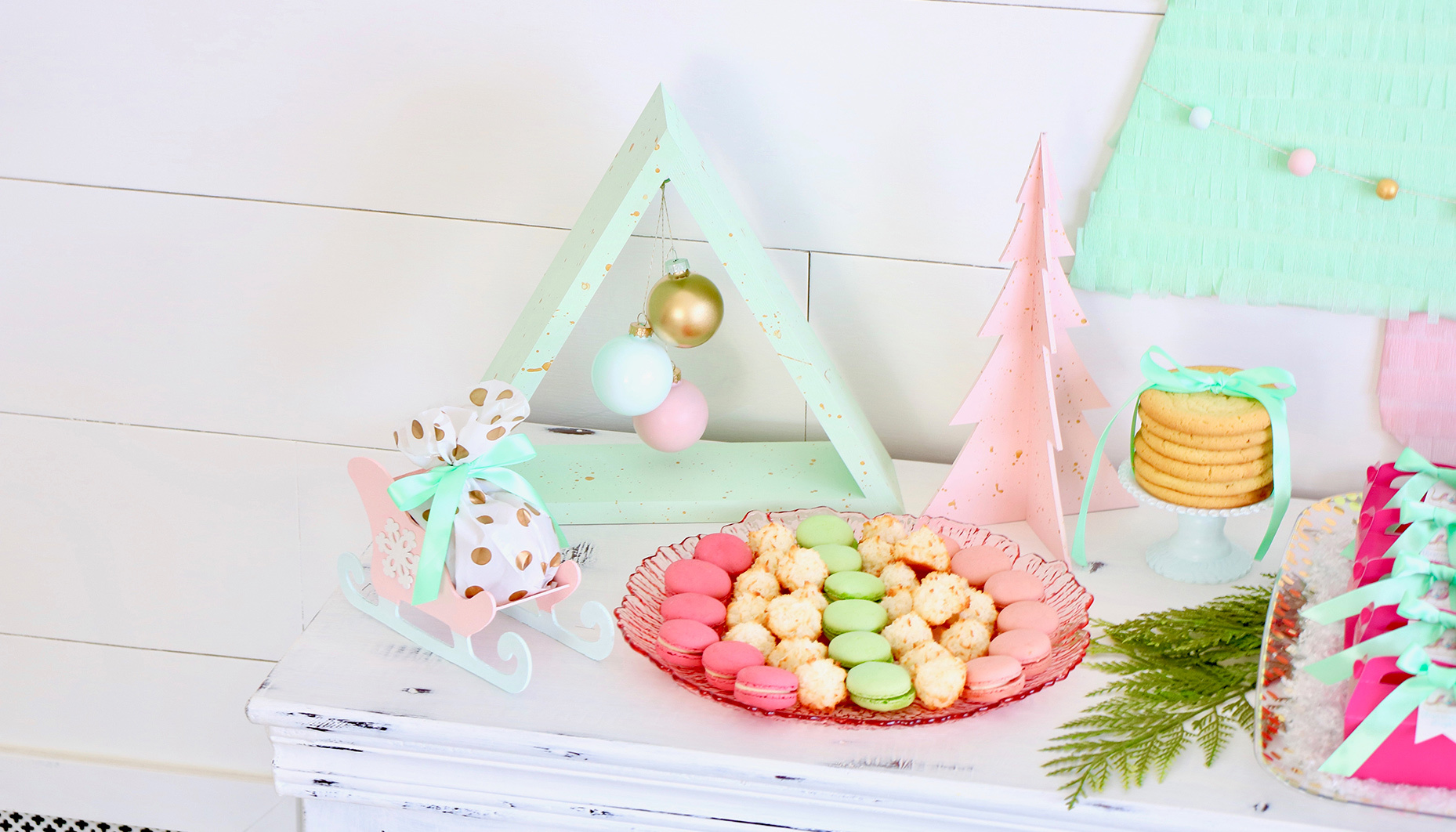 merry-and-bright-cookie-exchange-party merry-and-bright-cookie-exchange-party