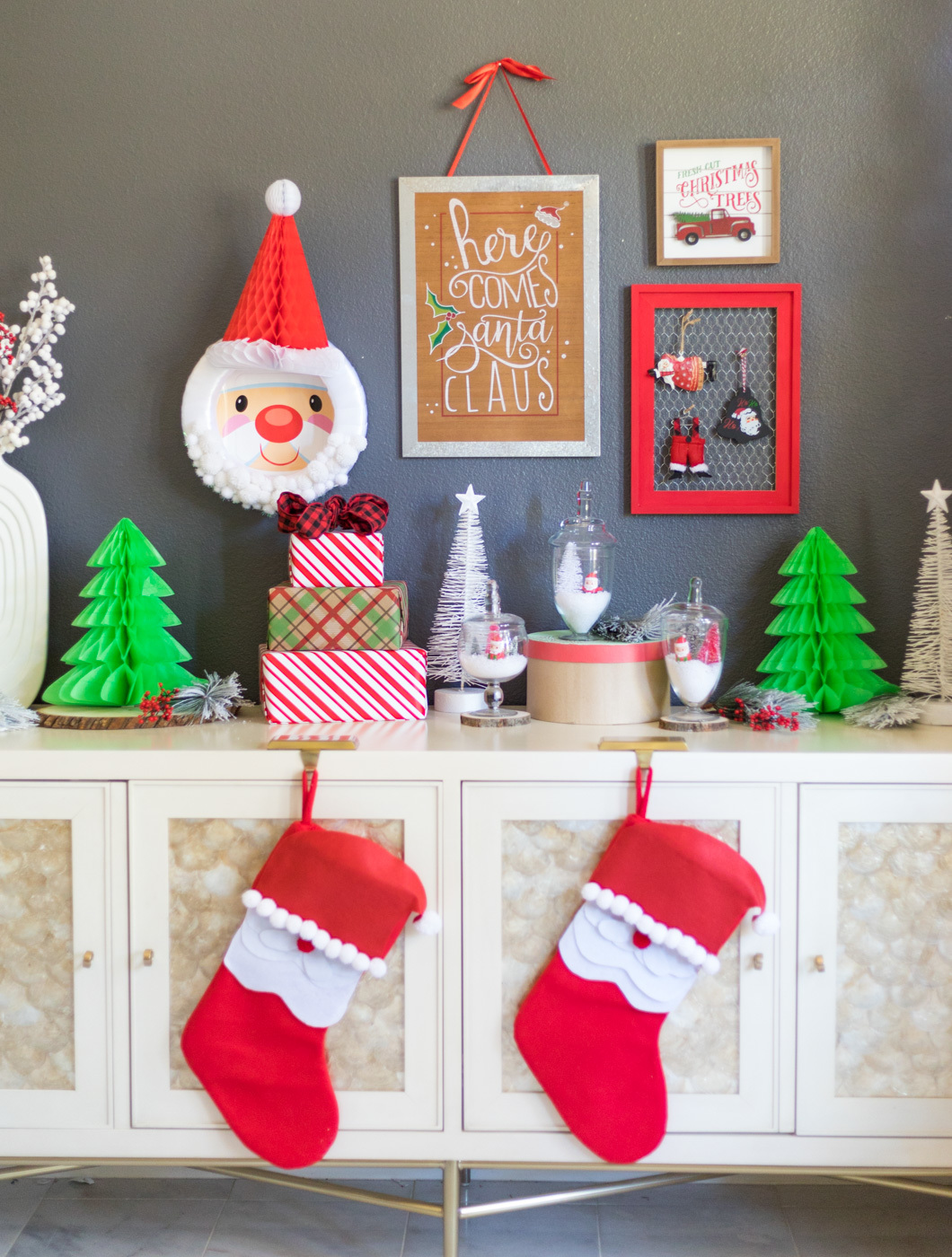 Santa Claus Decor