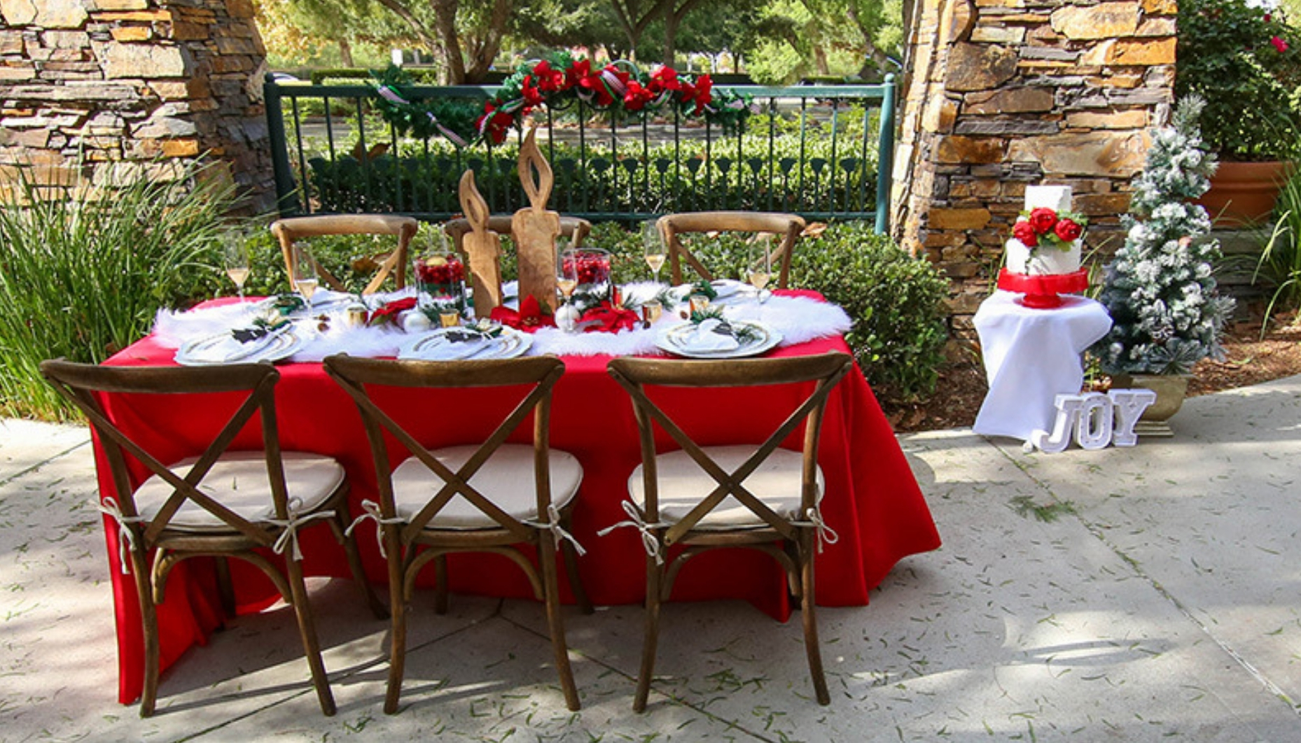 Christmas Wedding and Cake Display