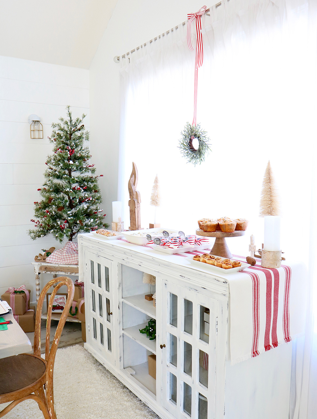 cozy farmhouse christmas brunch