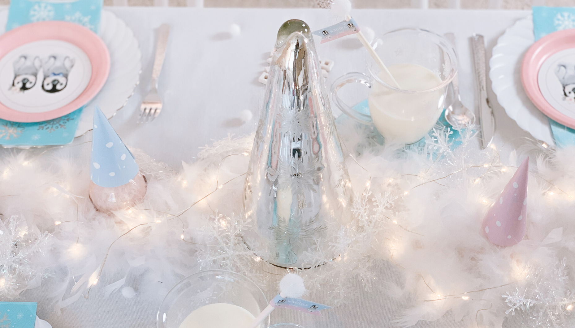 waddle it be penguin gender reveal party This sweet soiree featuring fuzzy baby penguins and soft, snowy elements just may be the cutest winter gender reveal party that we've ever seen!