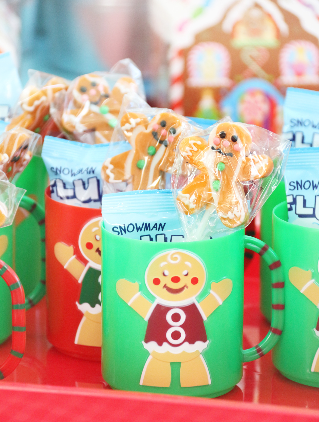 gingerbread man classroom party Gingerbread man mugs with treats inside