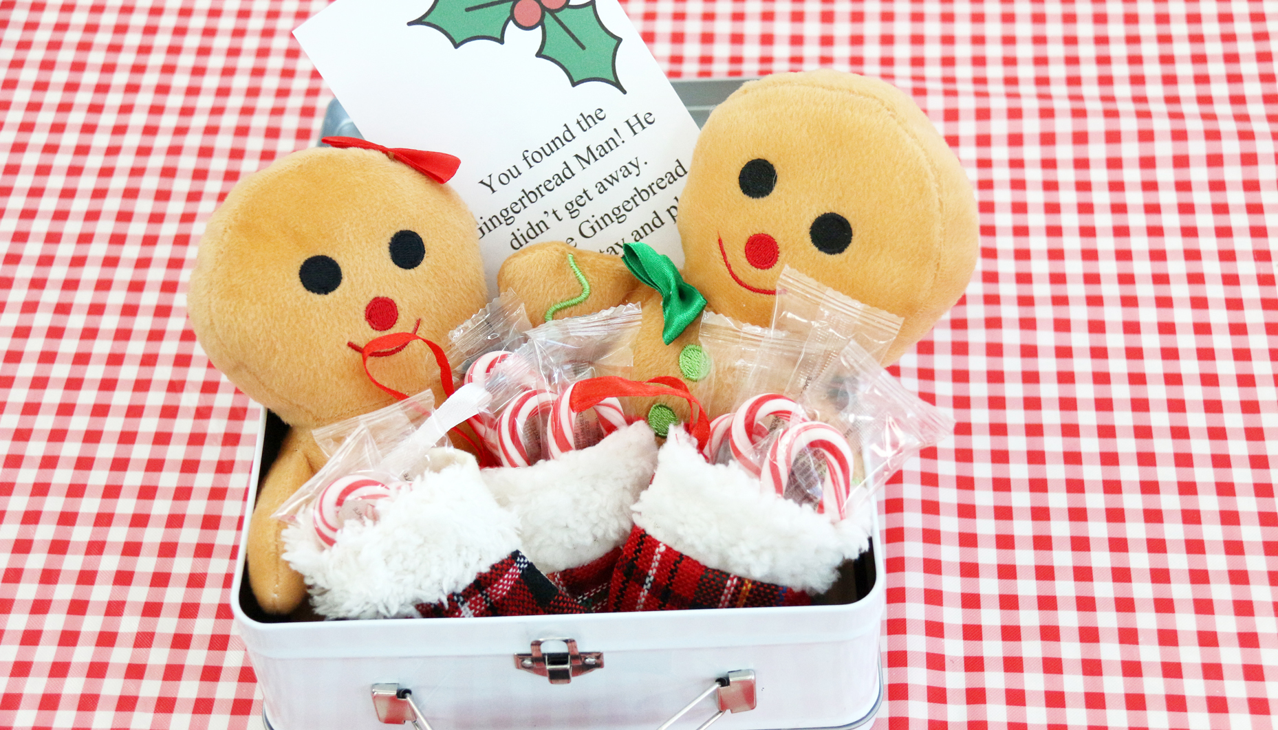 gingerbread man classroom party Gingerbread man Hunt with printable clues