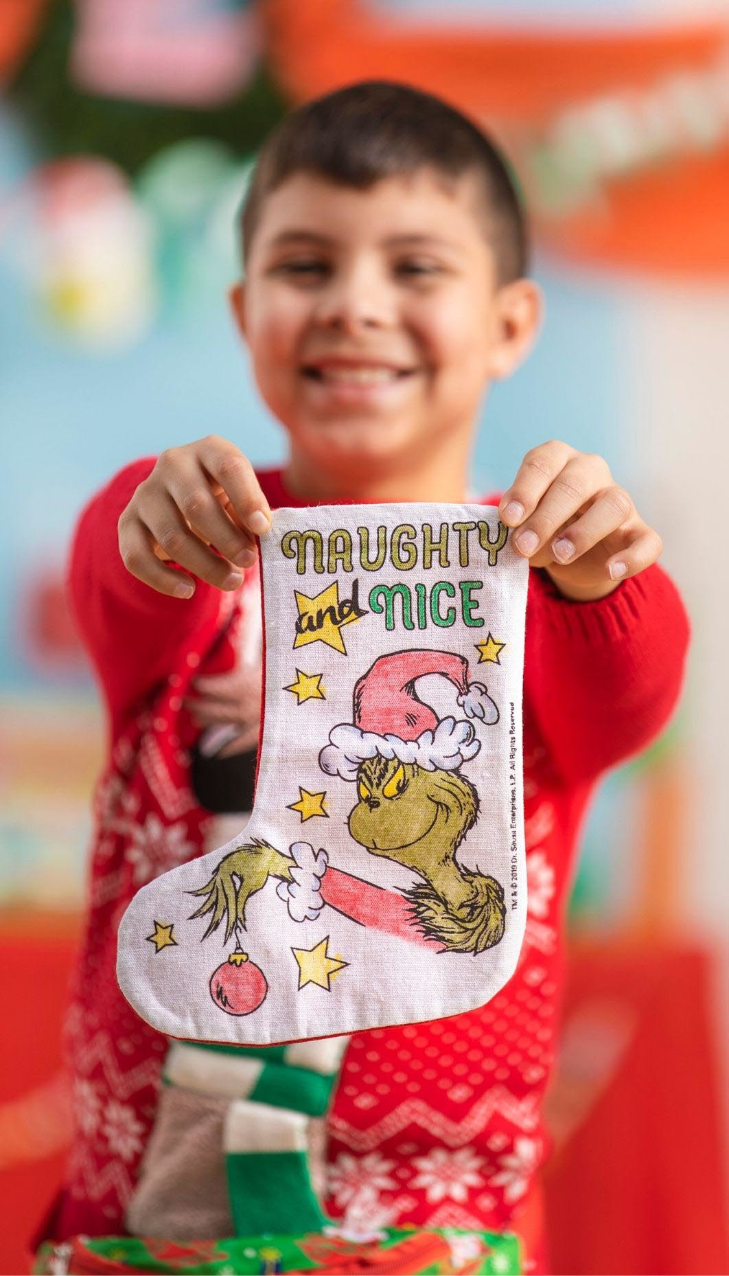 grinch-themed-holiday-party-7