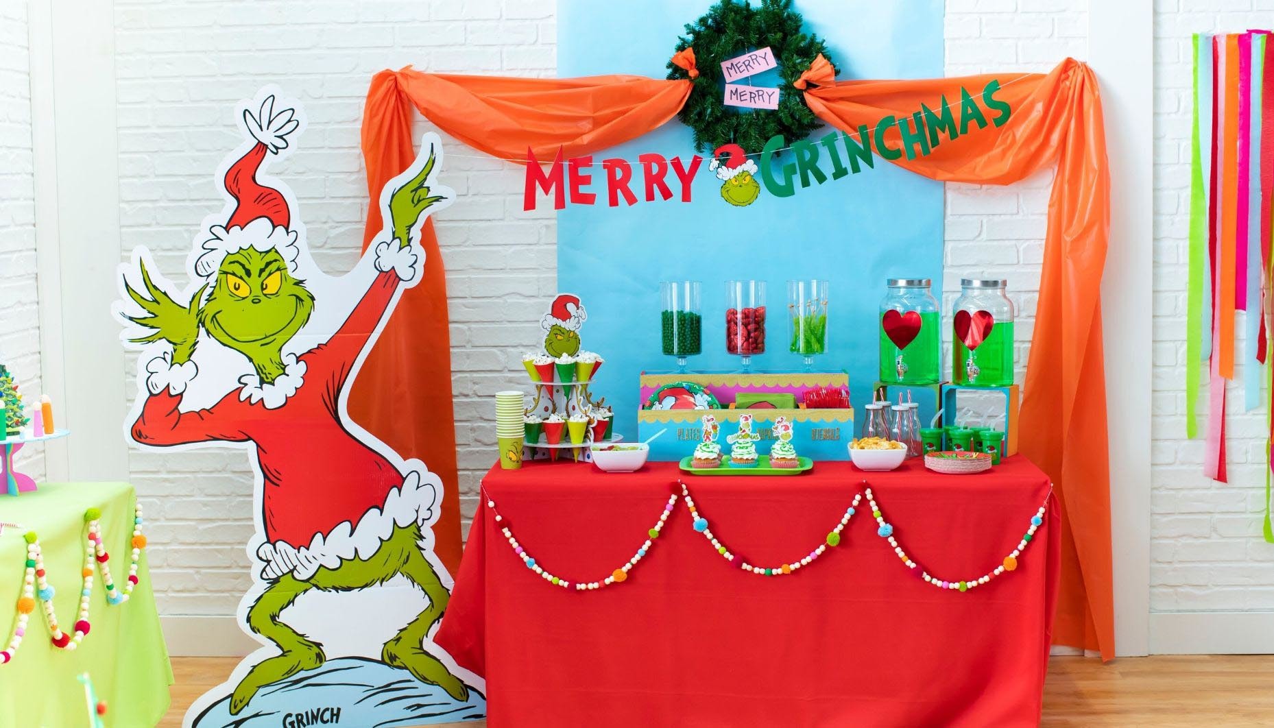 40 Grinch Themed Christmas Party Ideas - Hike n Dip  Grinch christmas,  Grinch christmas party, Whoville christmas