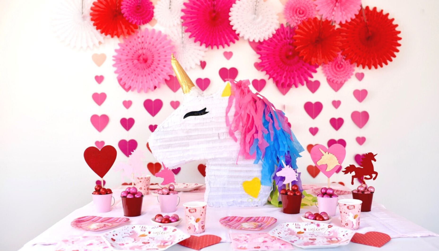 unicorn-valentines-day-party