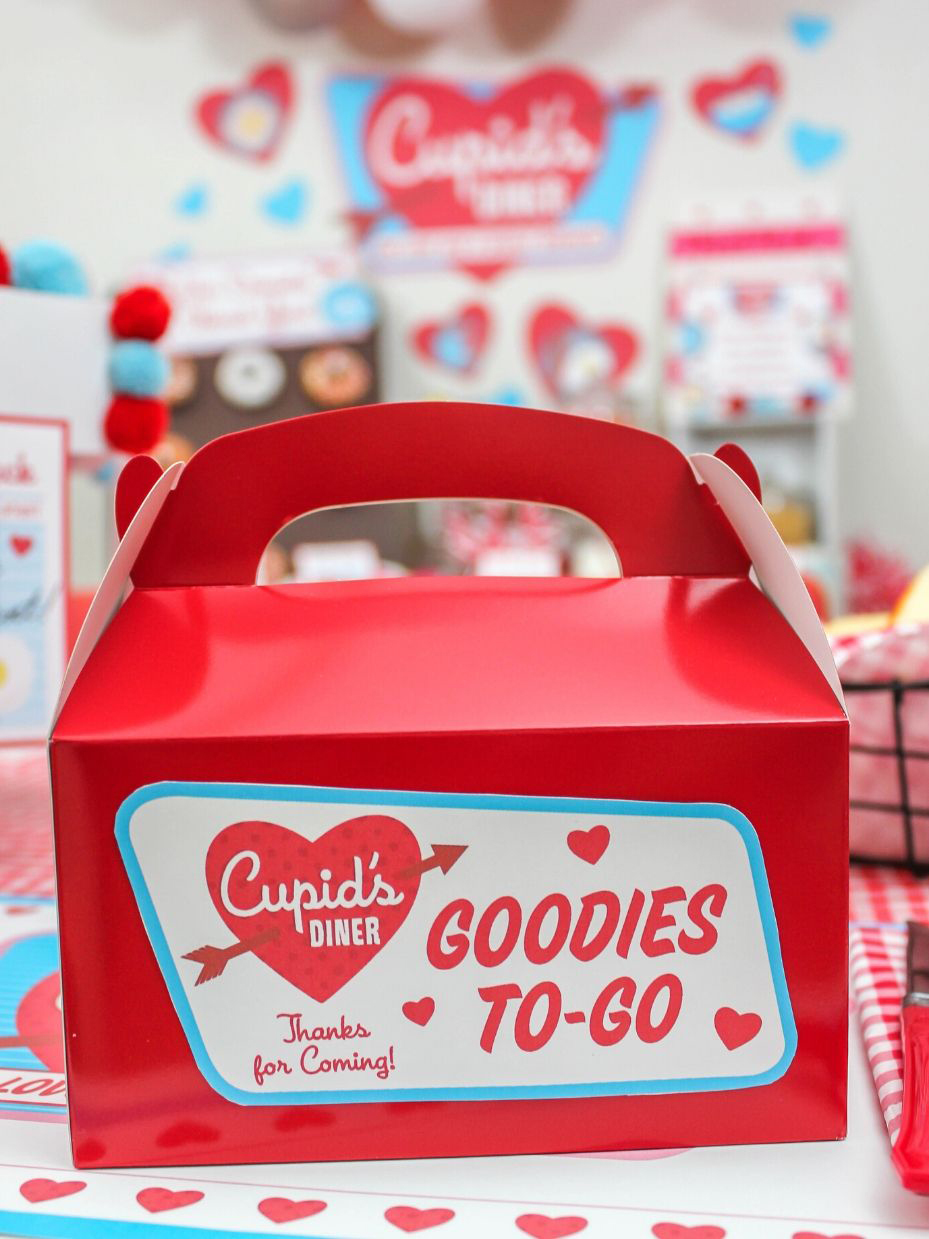 Goodies to-go favor box