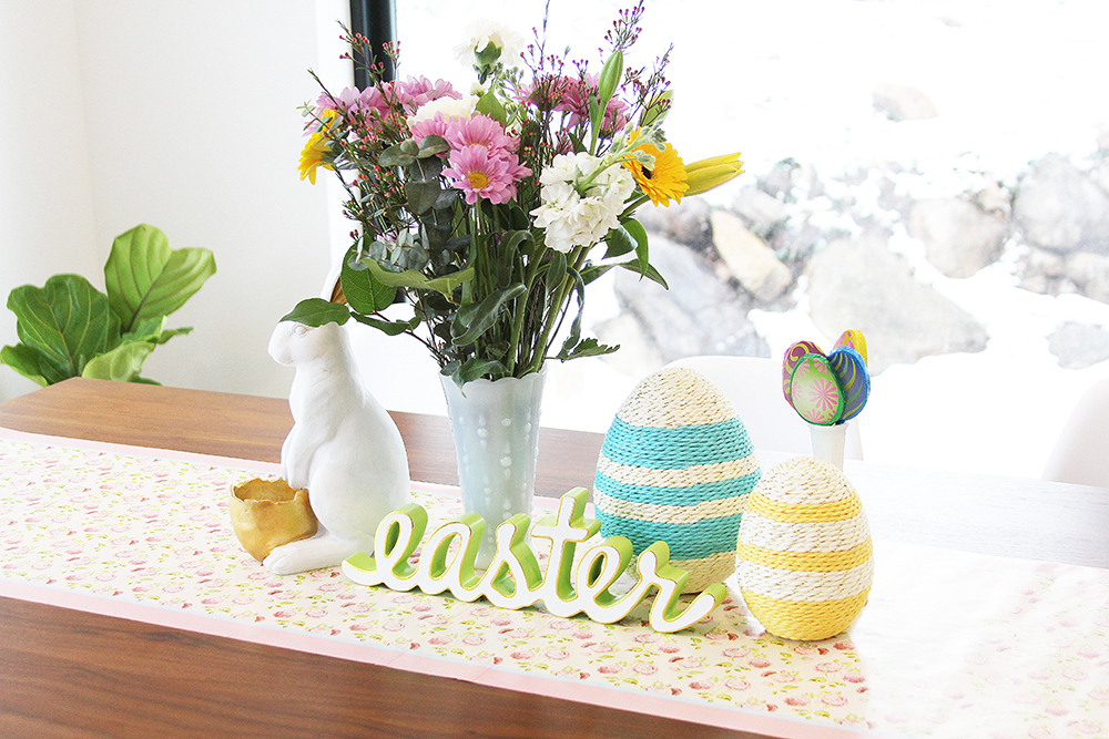 easter party table setting