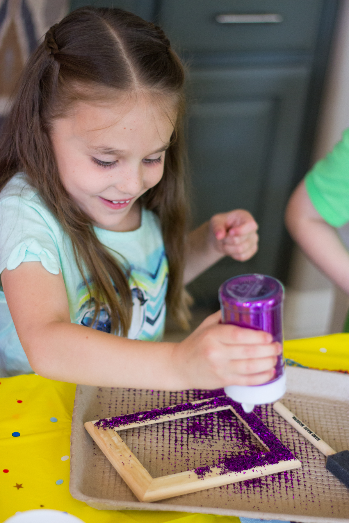 DIY kids craft glitter picture frames