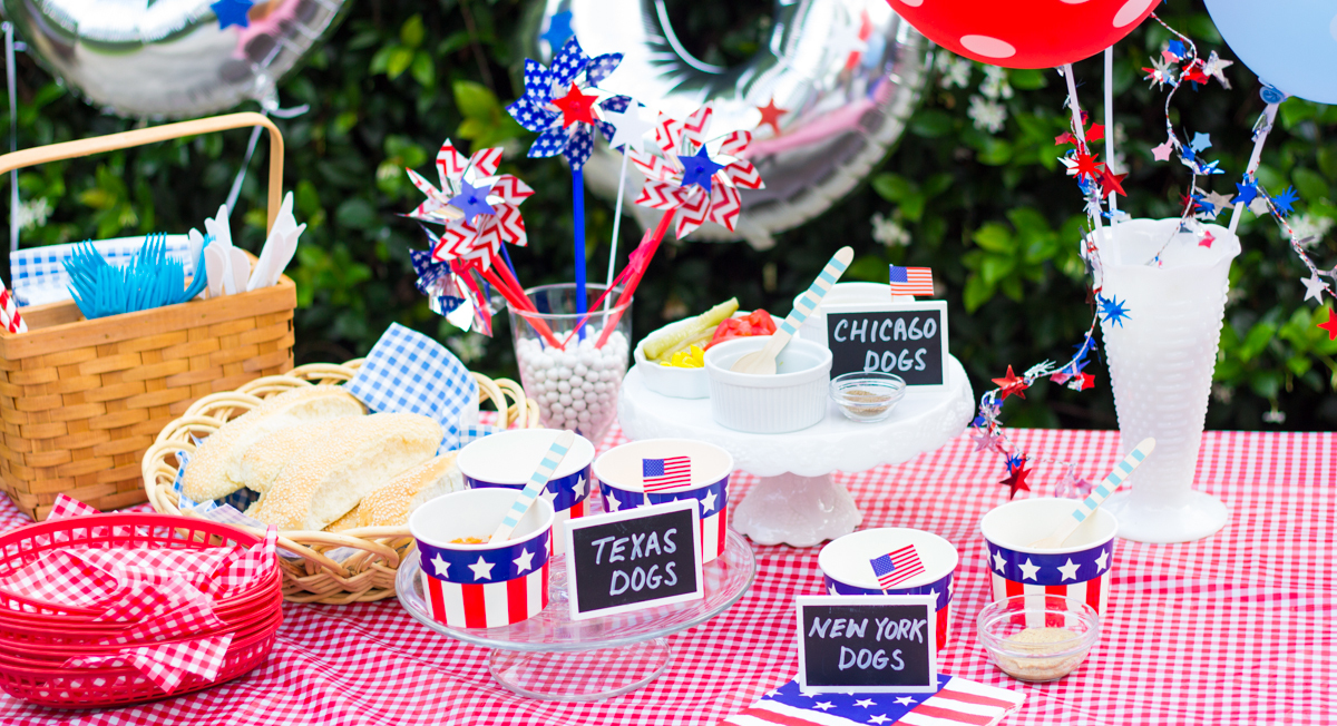 All-american Hot Dog Bar 