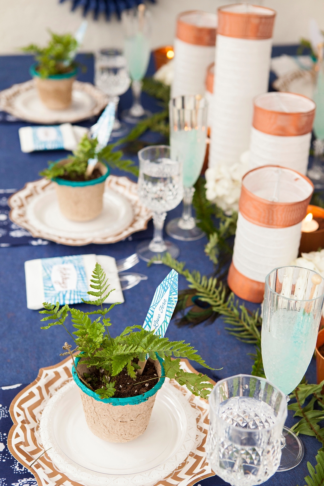 Check out this darling DIY indigo boho wedding tablescape idea!
