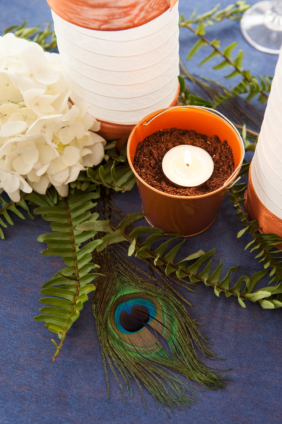 Check out this darling DIY indigo boho wedding tablescape idea!