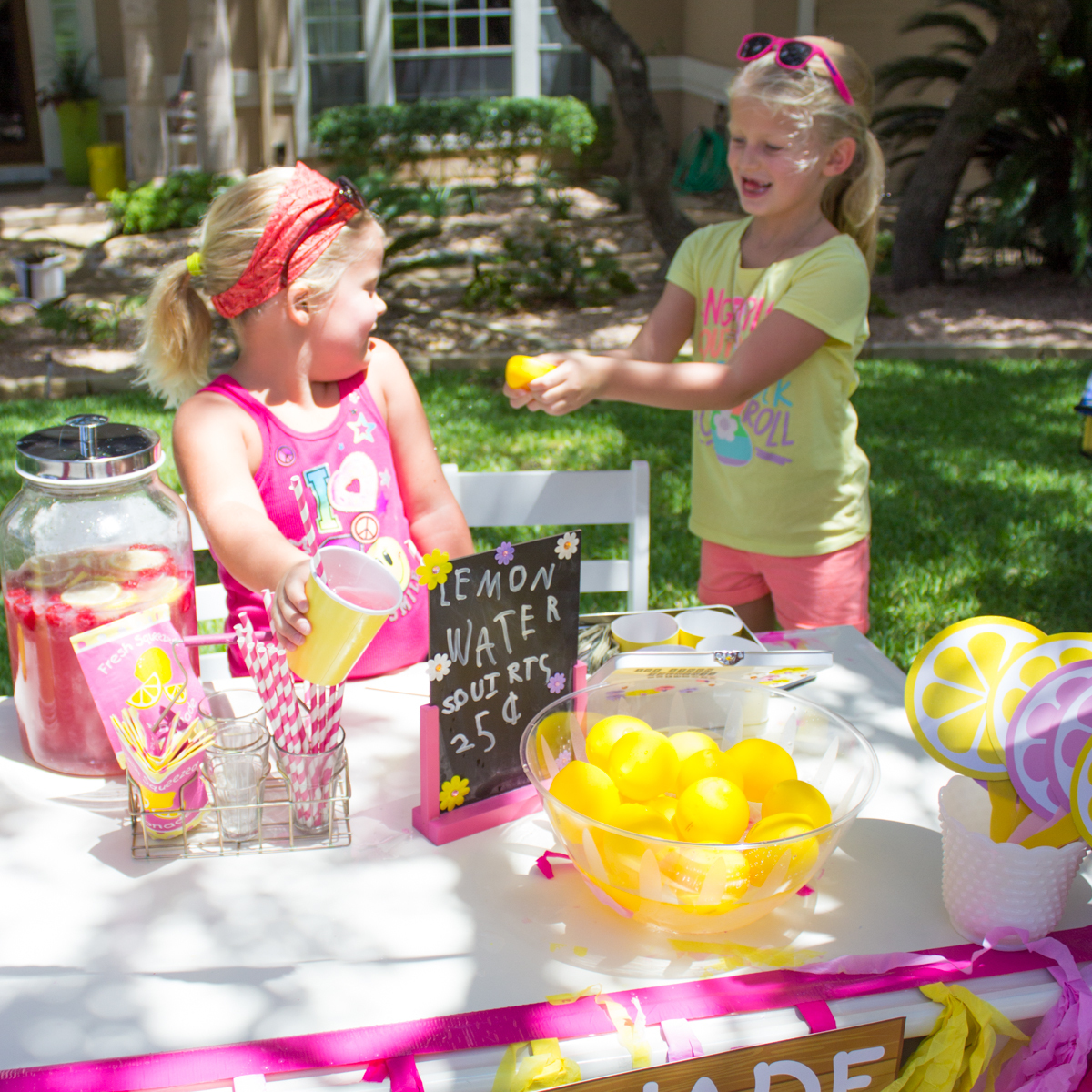 Cool off your lemonade stand customers with lemon shaped water squirts!
