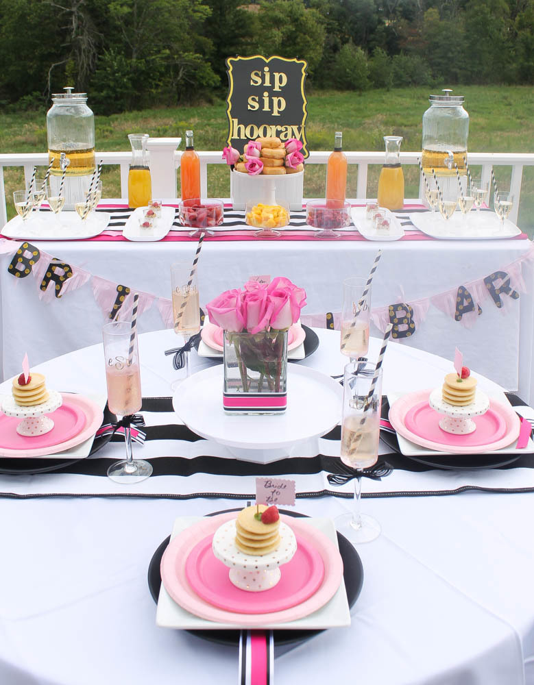 http://cl-drupal.orientaltrading.com/sites/default/files/inline-images/legacy/2016/09/bridal-prep-mimosa-bar-9631.jpg