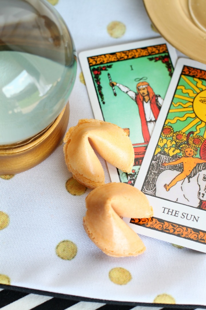 Fortune Teller Dinner Party Fortunes