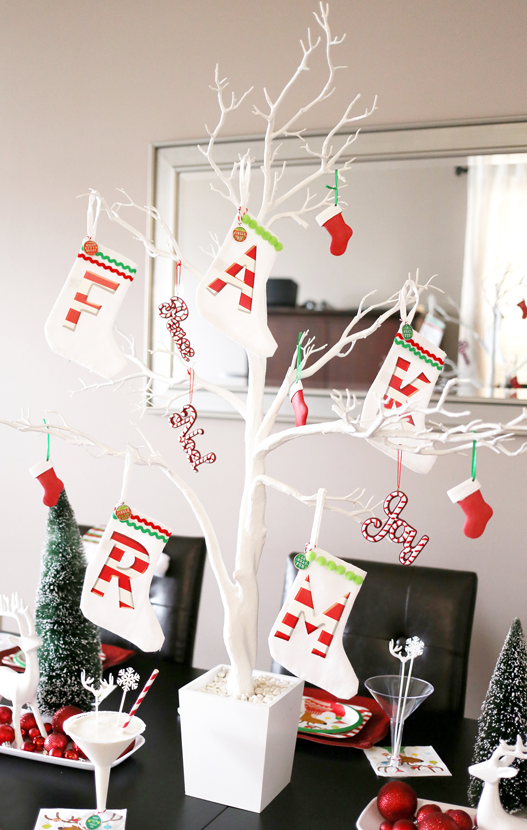 Gift Wrapping Party - Christmas Dining Table Centerpiece