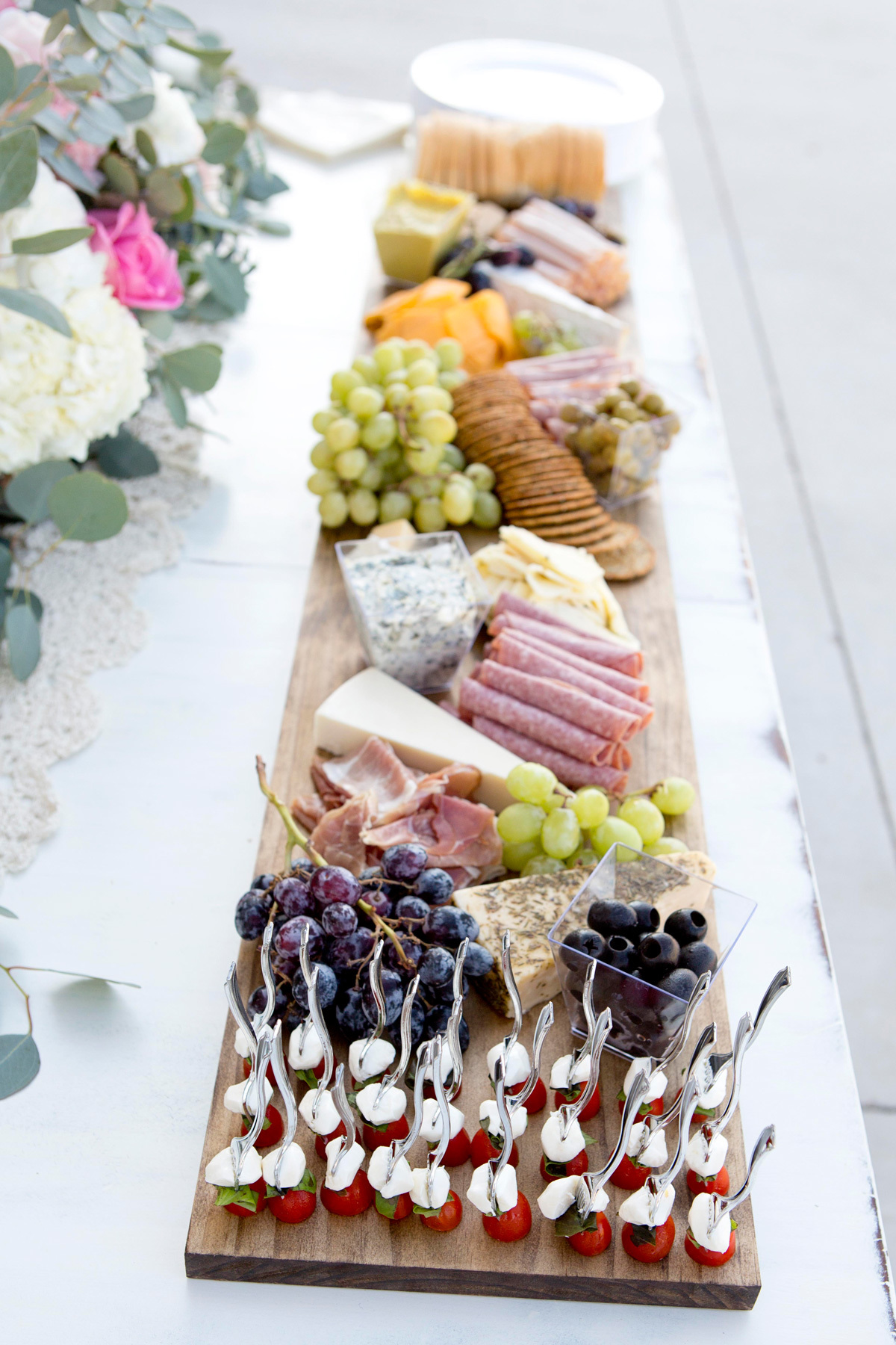 How to Make a Wedding Charcuterie Board, According to Experts