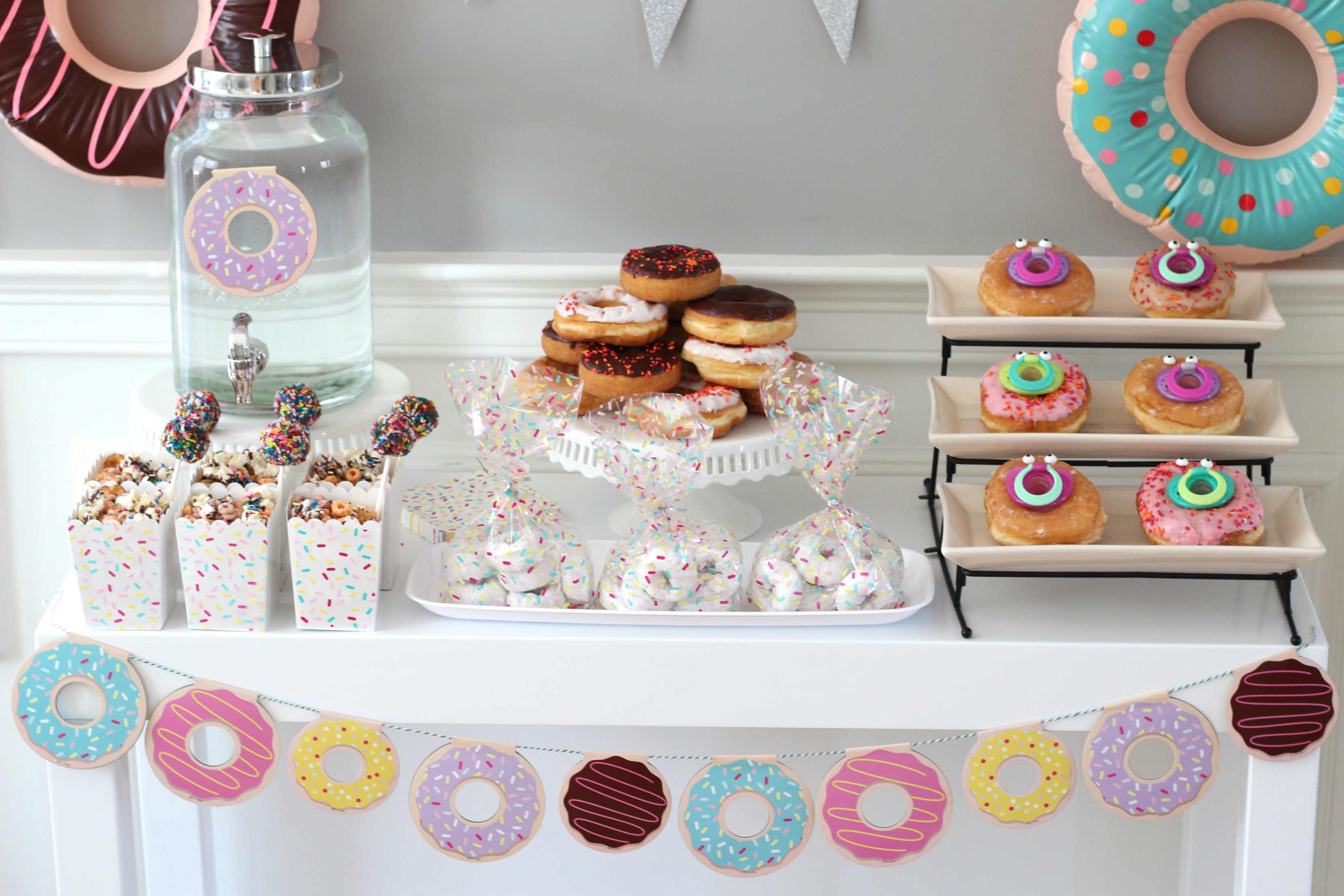 baby shower donut theme