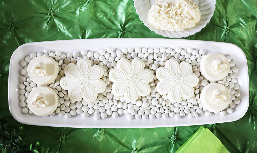 Greenery Dessert Table Cookies
