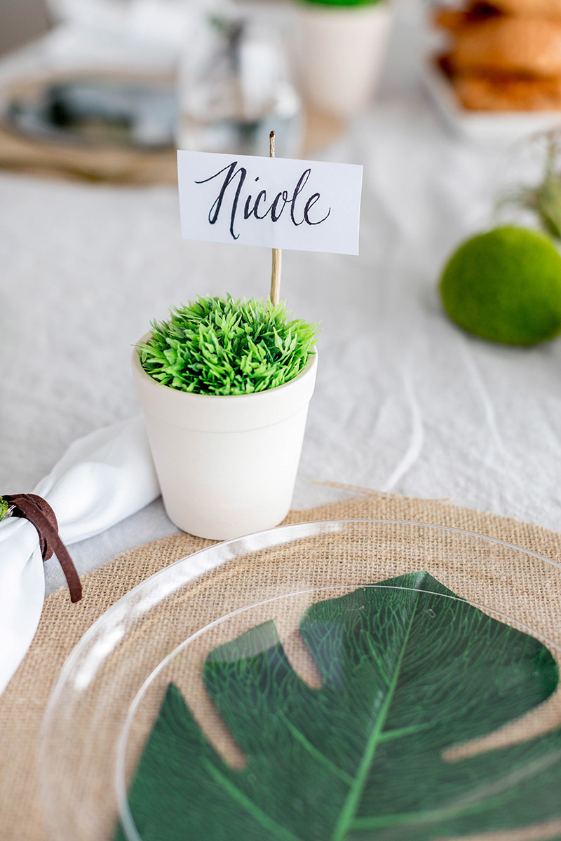 pantone-approved natural green tablescape Pantone-Approved Natural Green Tablescape