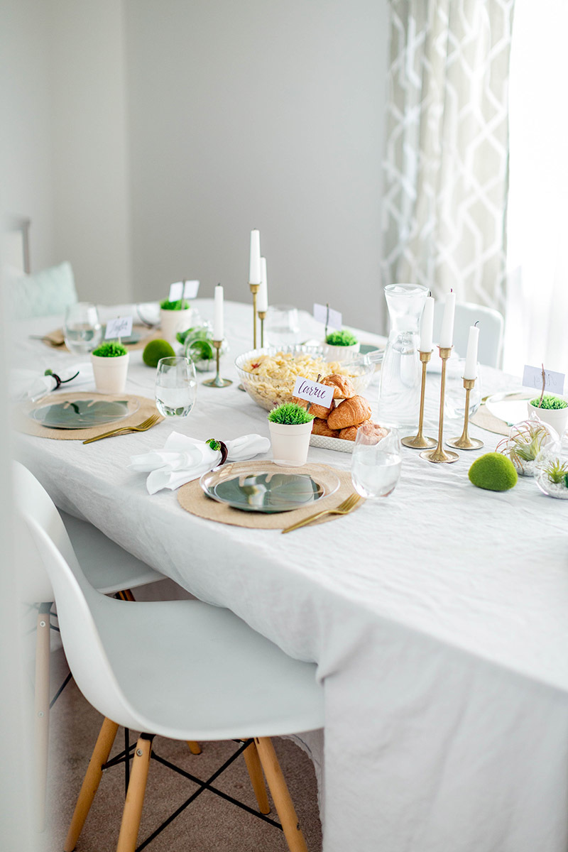pantone-approved natural green tablescape Pantone-Approved Natural Green Tablescape