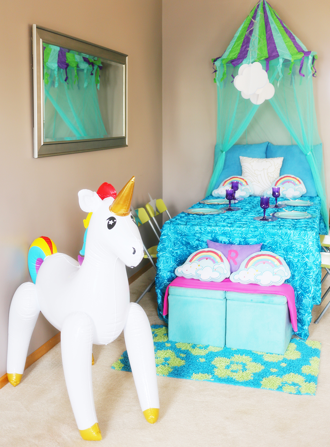 Unicorn store bed canopy