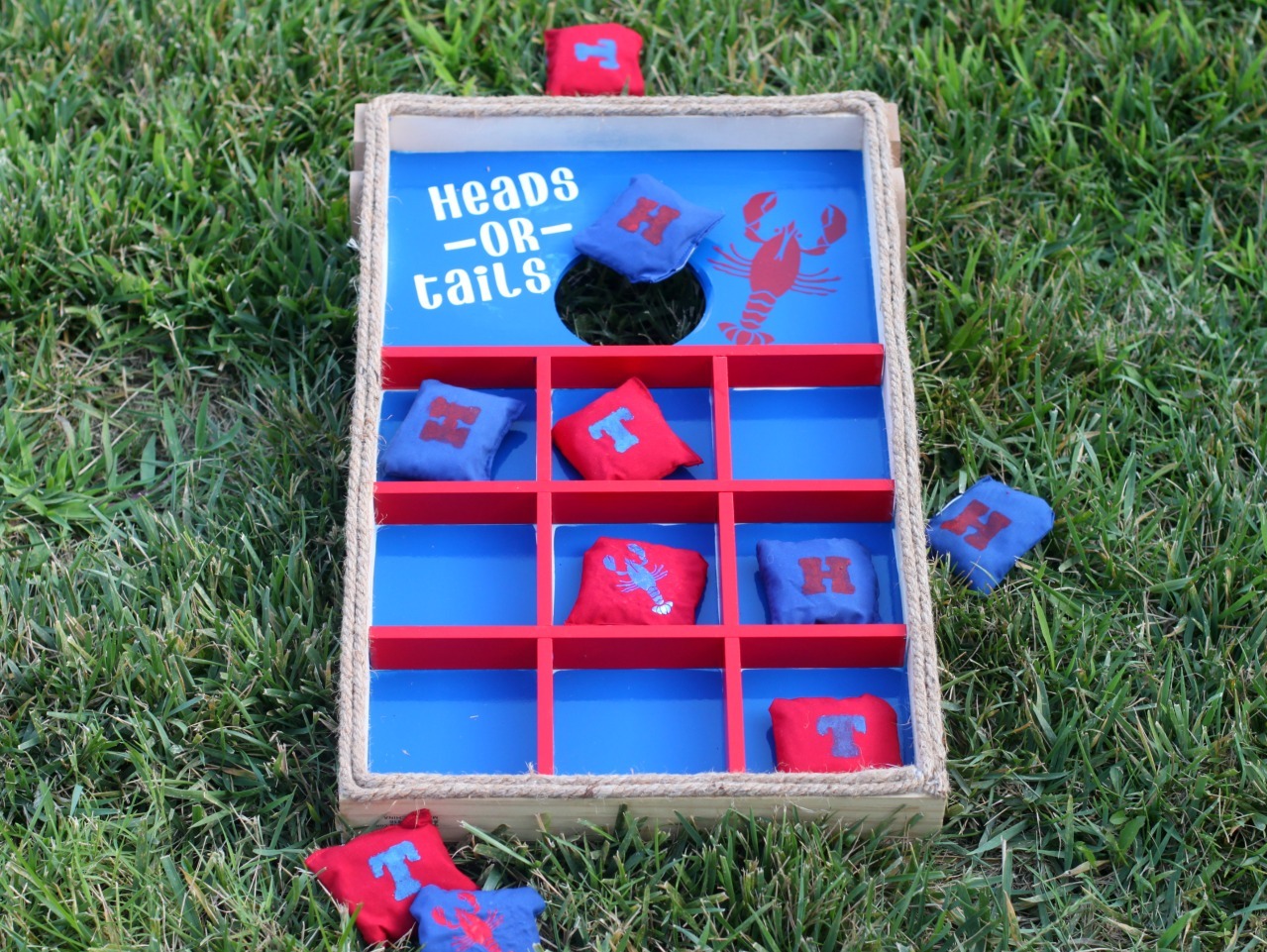 DIY Crawfish Cornhole Game