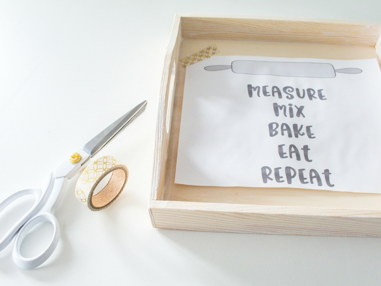 DIY Baking Station Tray Fun365