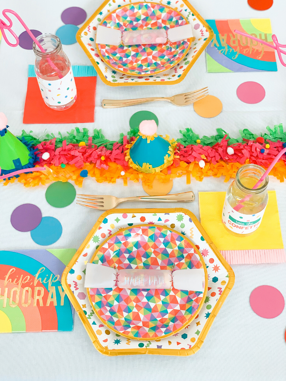 Toss the confetti, the cutest party for kiddos is here! This confetti filled fete is great for any age, and it includes free confetti printables!