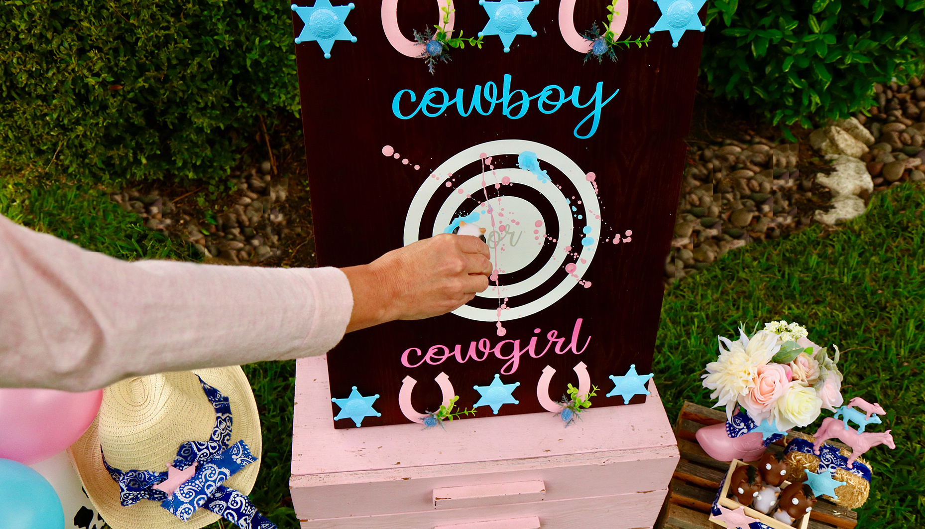 cowboy-or-cowgirl-gender-reveal-party