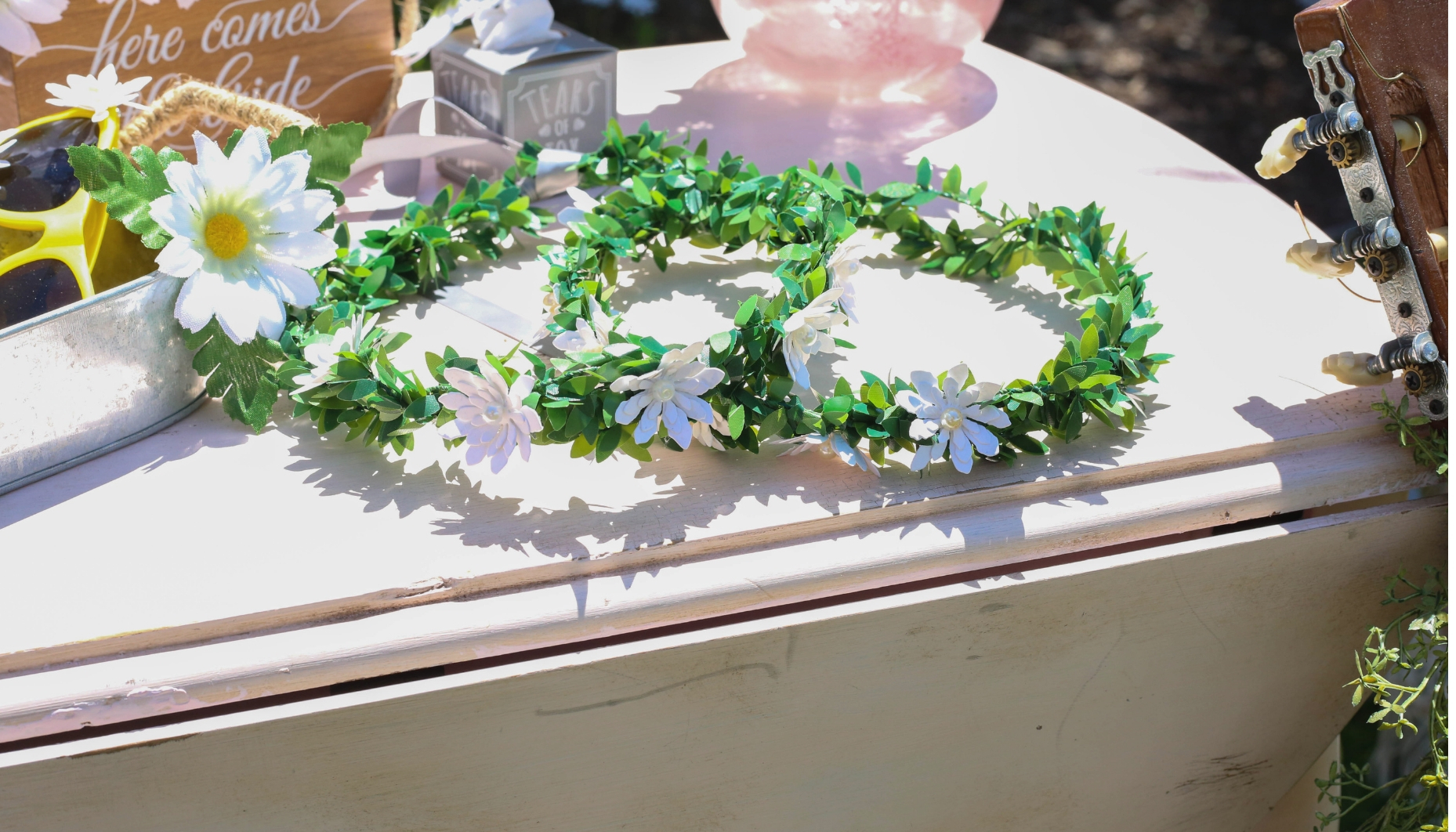 daisy flower crowns Daisy flower crowns are decorated with DIY paper daisies with pearl centers using a Tim Holtz die for Sizzix machines.