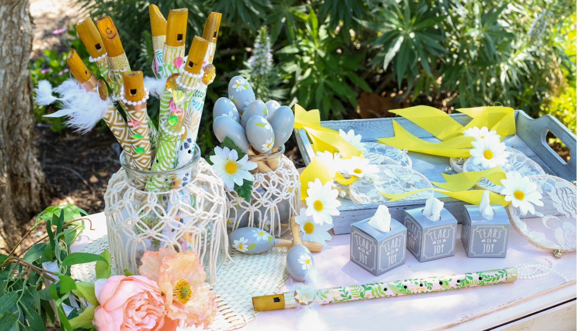 unique wedding sendoff idea Unique wedding sendoff idea, a musical favor station