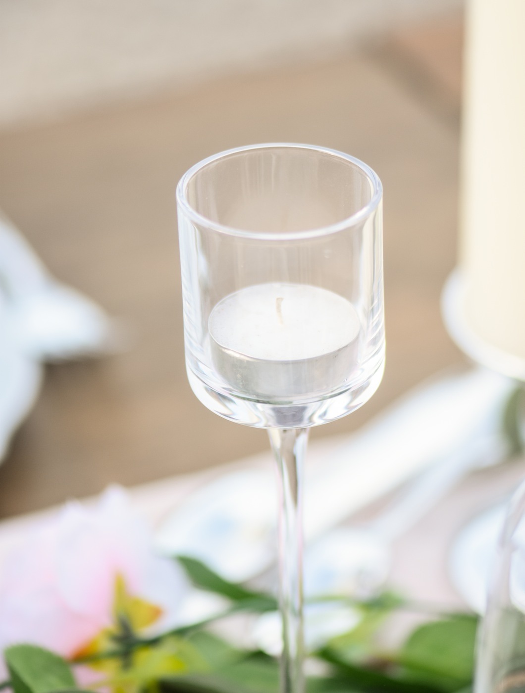 spring barn wedding decor