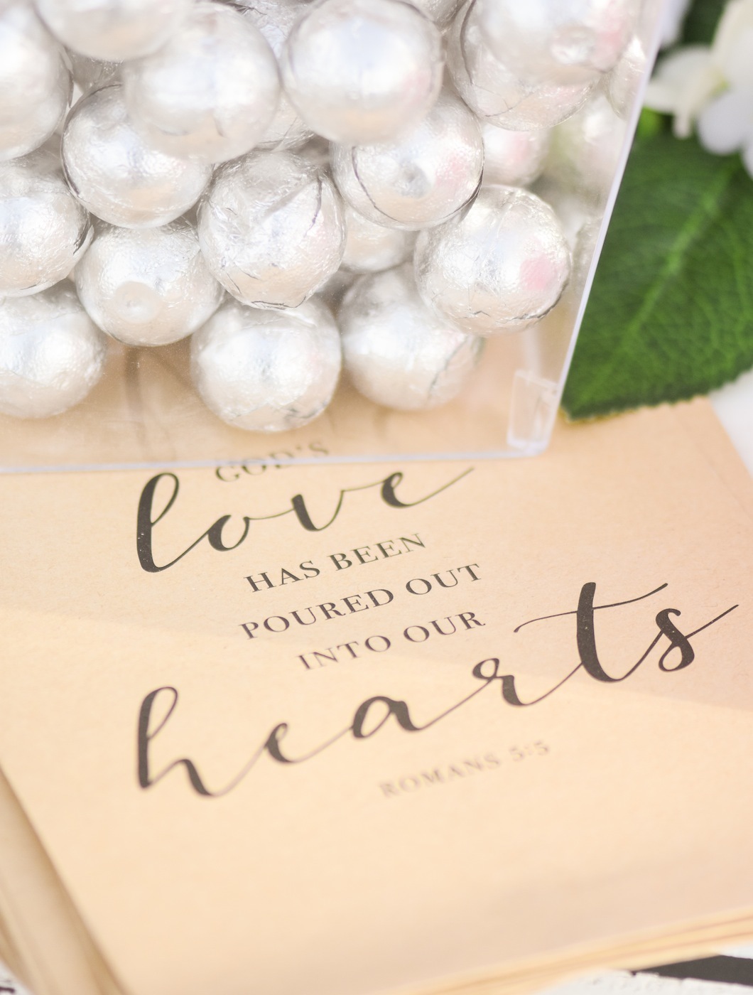treat sacks wedding dessert table