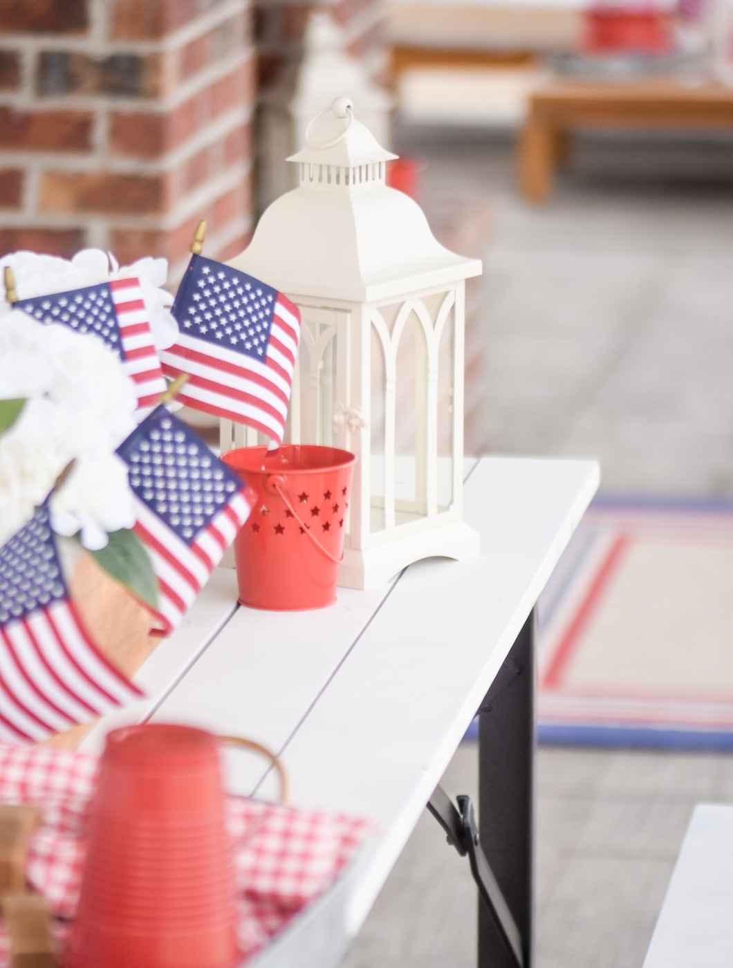 Americana 4th of July Memorial Day Front Porch Decorating Idea