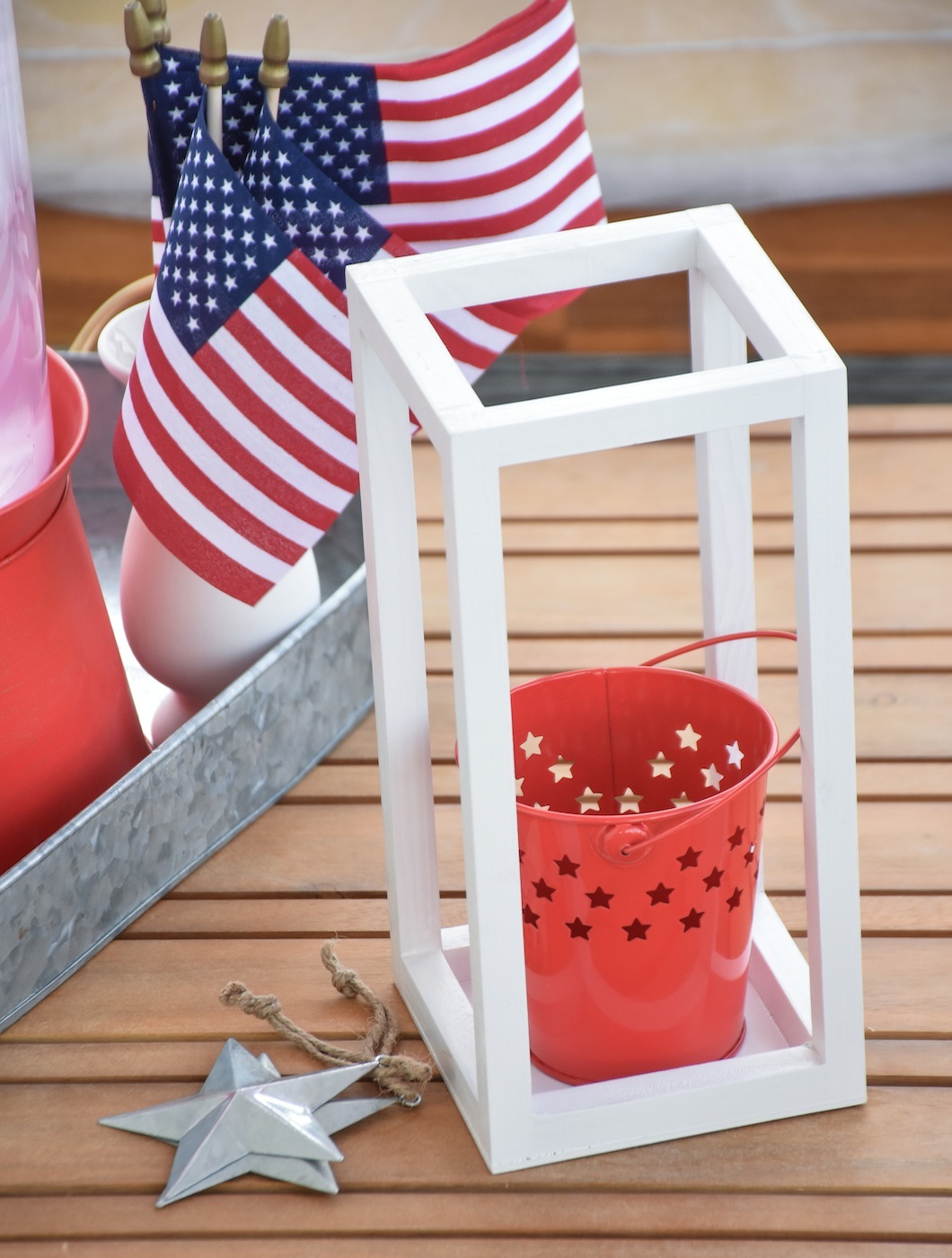Americana 4th of July Memorial Day Front Porch Decorating Idea