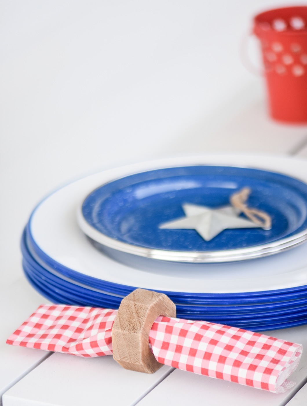 Americana 4th of July Memorial Day Front Porch Decorating Idea