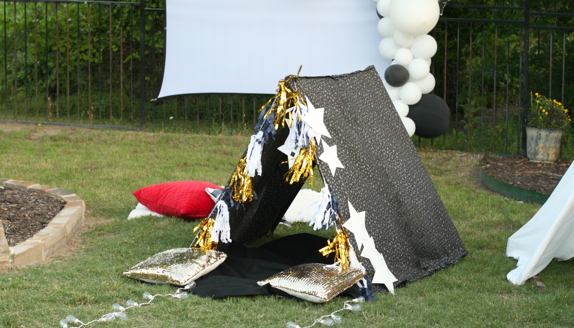 DIY Outdoor Movie Tent