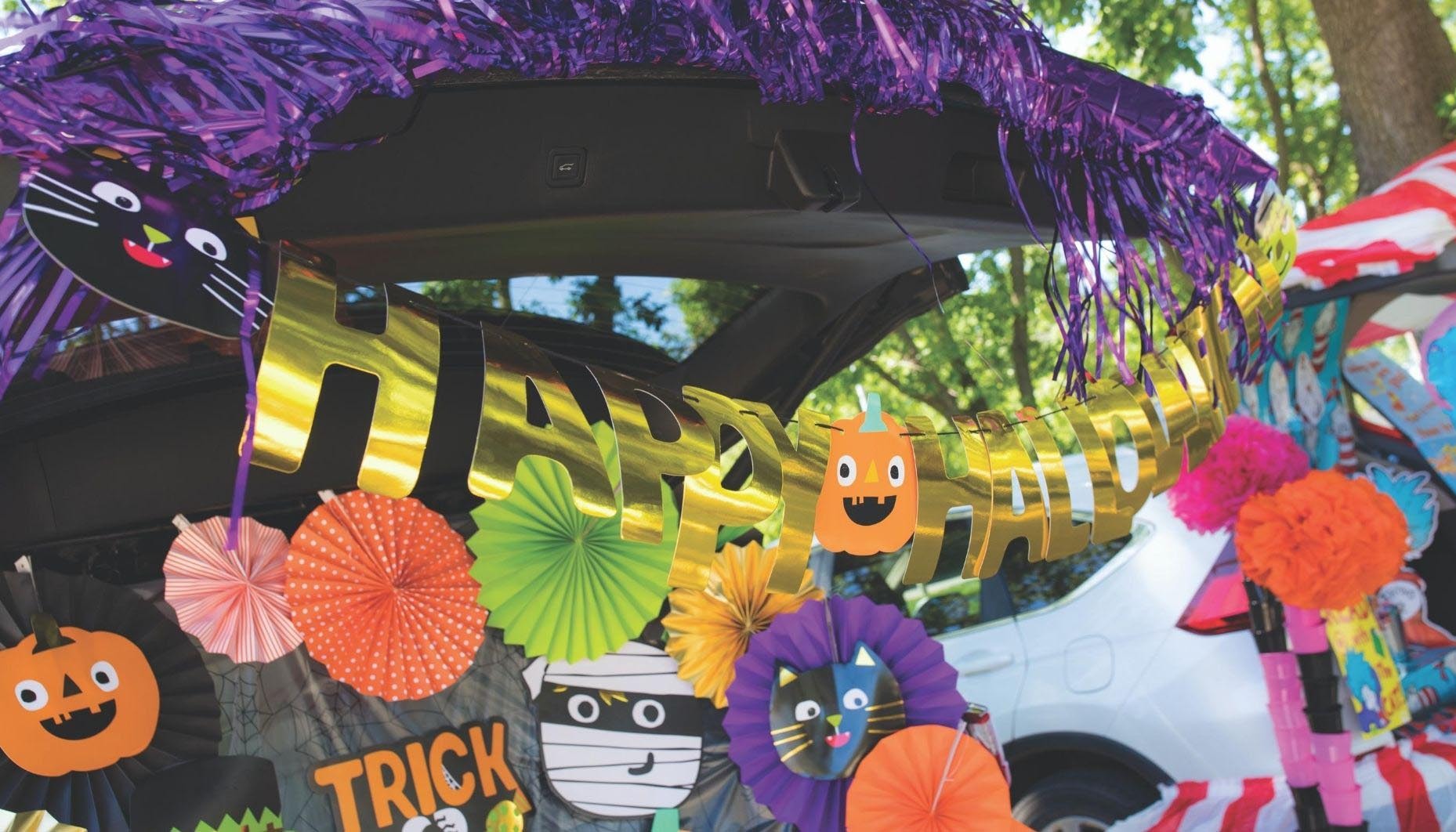 Ghoul Gang Trunk or Treat Idea