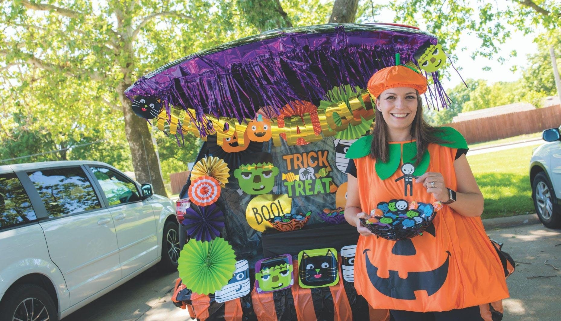 Ghoul Gang Trunk or Treat Idea