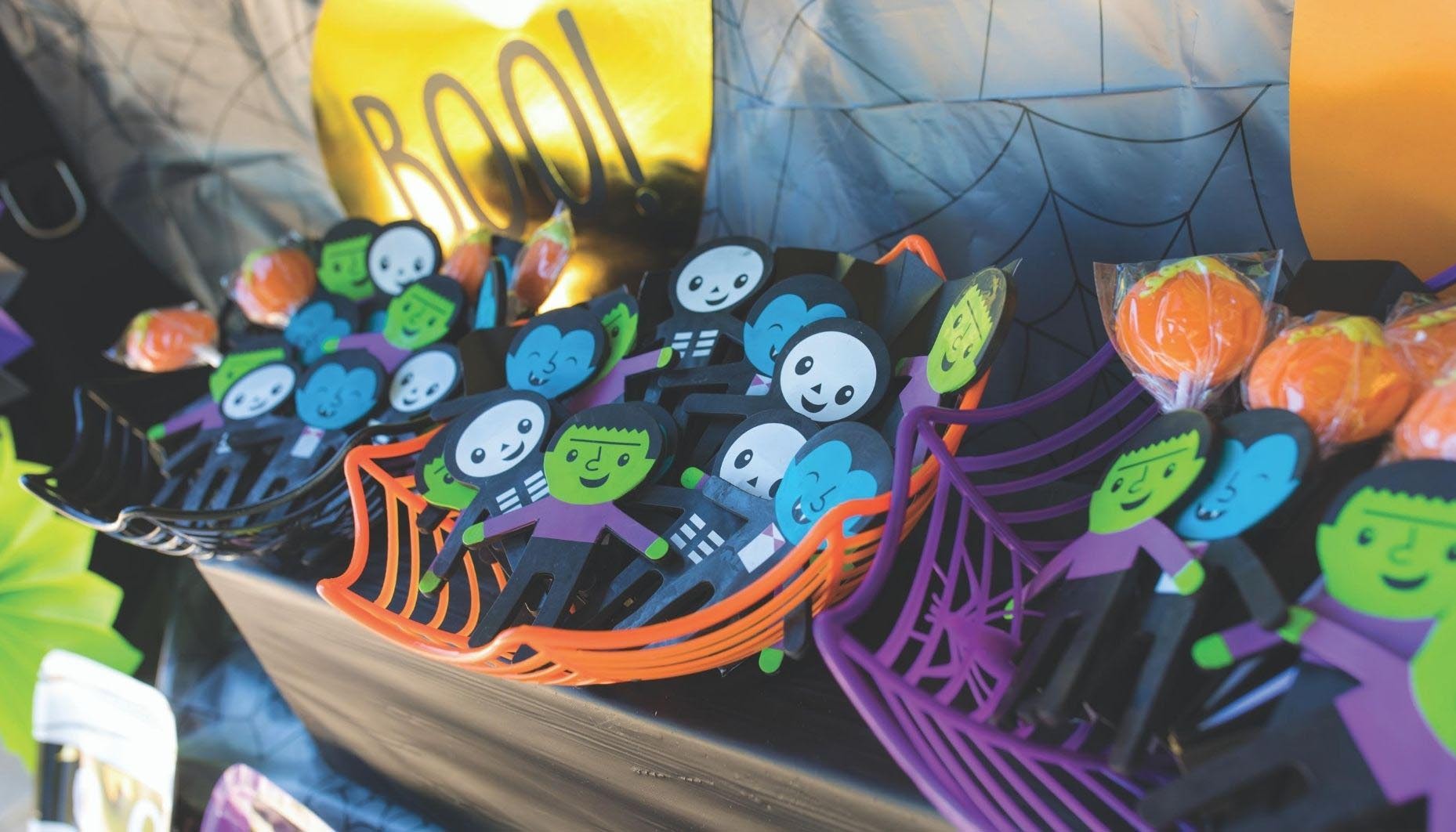 Ghoul Gang Trunk or Treat Idea