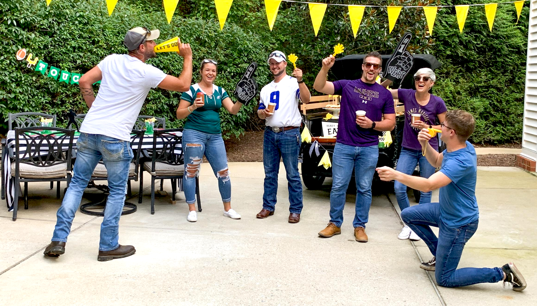 Creative ideas for a fun tailgating party!