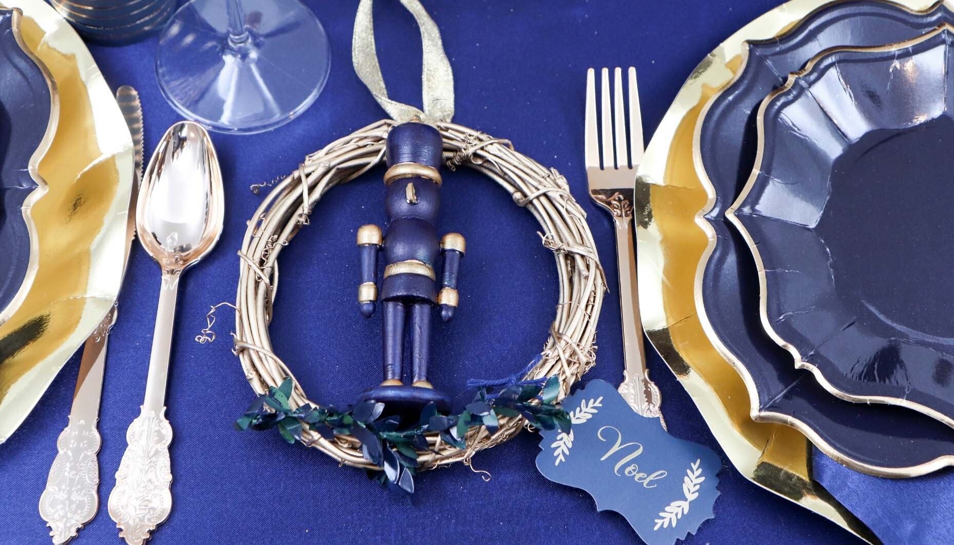 Navy-&-Gold-Holiday-Table-Content-16