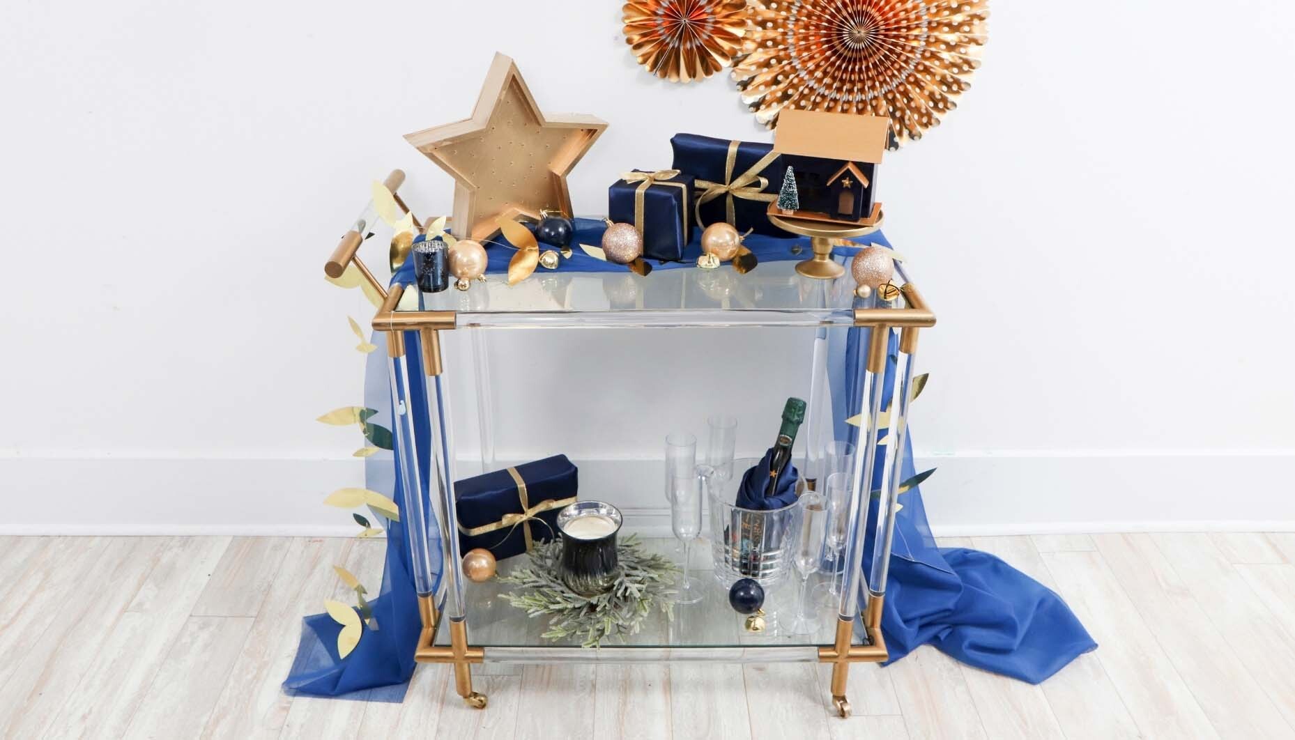 Navy-&-Gold-Holiday-Table-Content-10