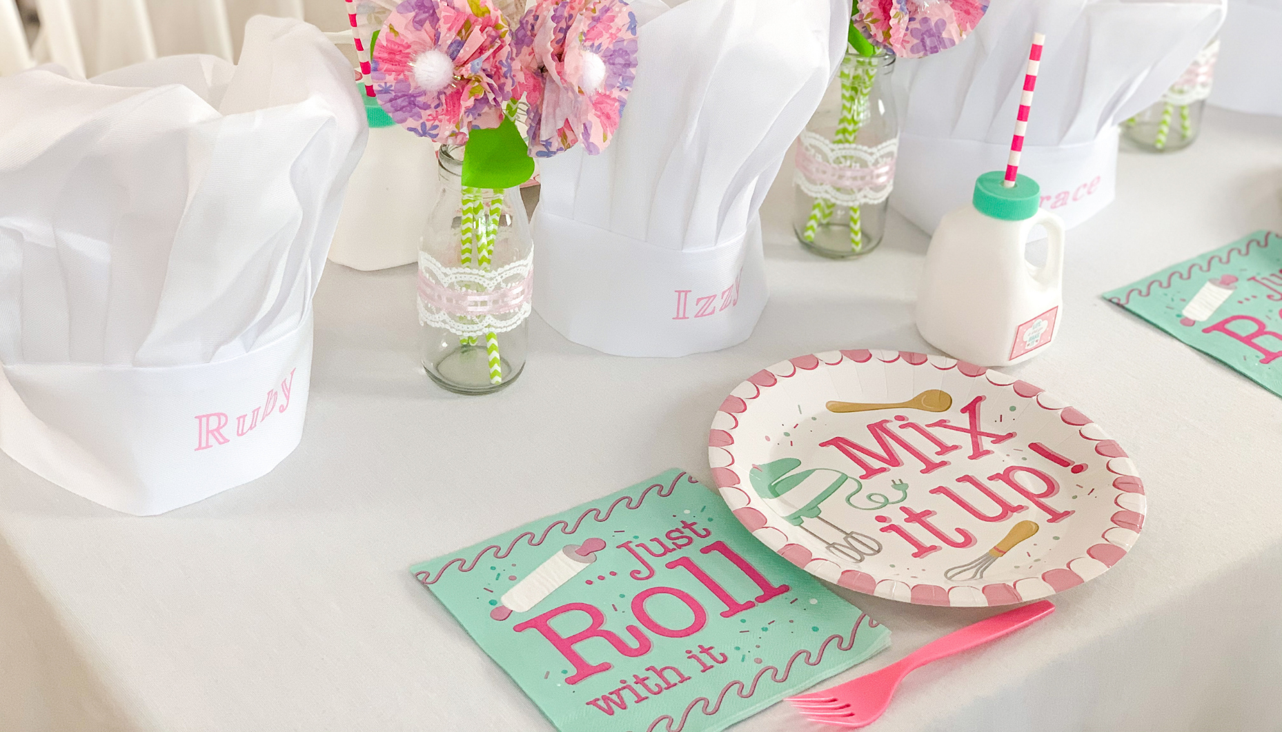 Create the ultimate bakery experience for your birthday girl using our fun, creative Baking Party Ideas!