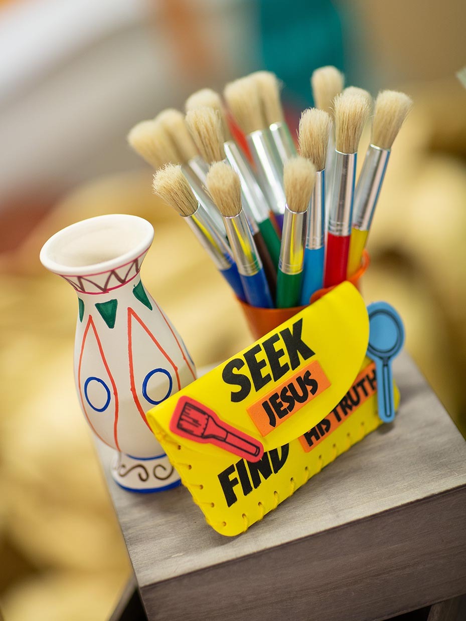 dig vbs craft station idea