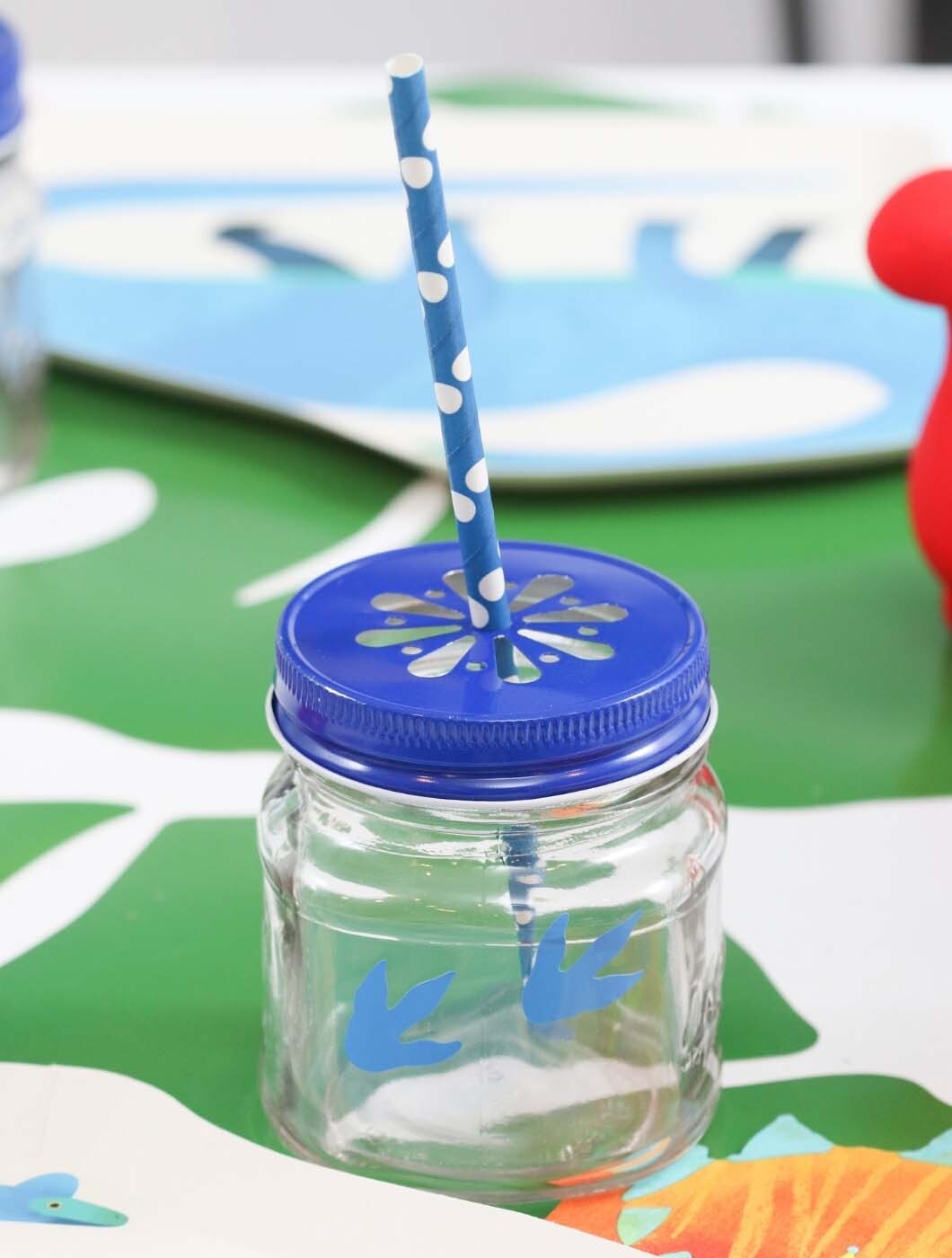 Dinosaur-First-Birthday-Party-Content-Vertical-10